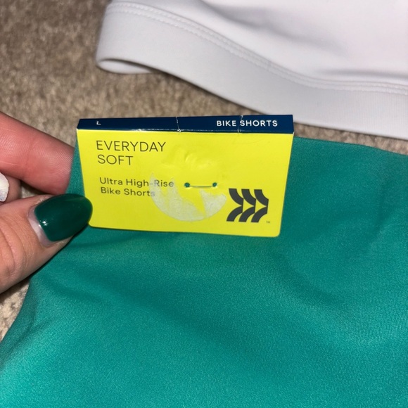 [ATHLEISURE] MEDIUM BUNDLE - Picture 5 of 6